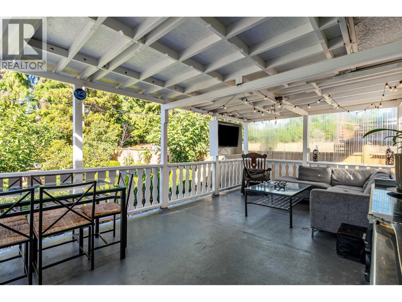 2317 Como Lake Avenue, Coquitlam, British Columbia  V3J 3R7 - Photo 24 - R3099619