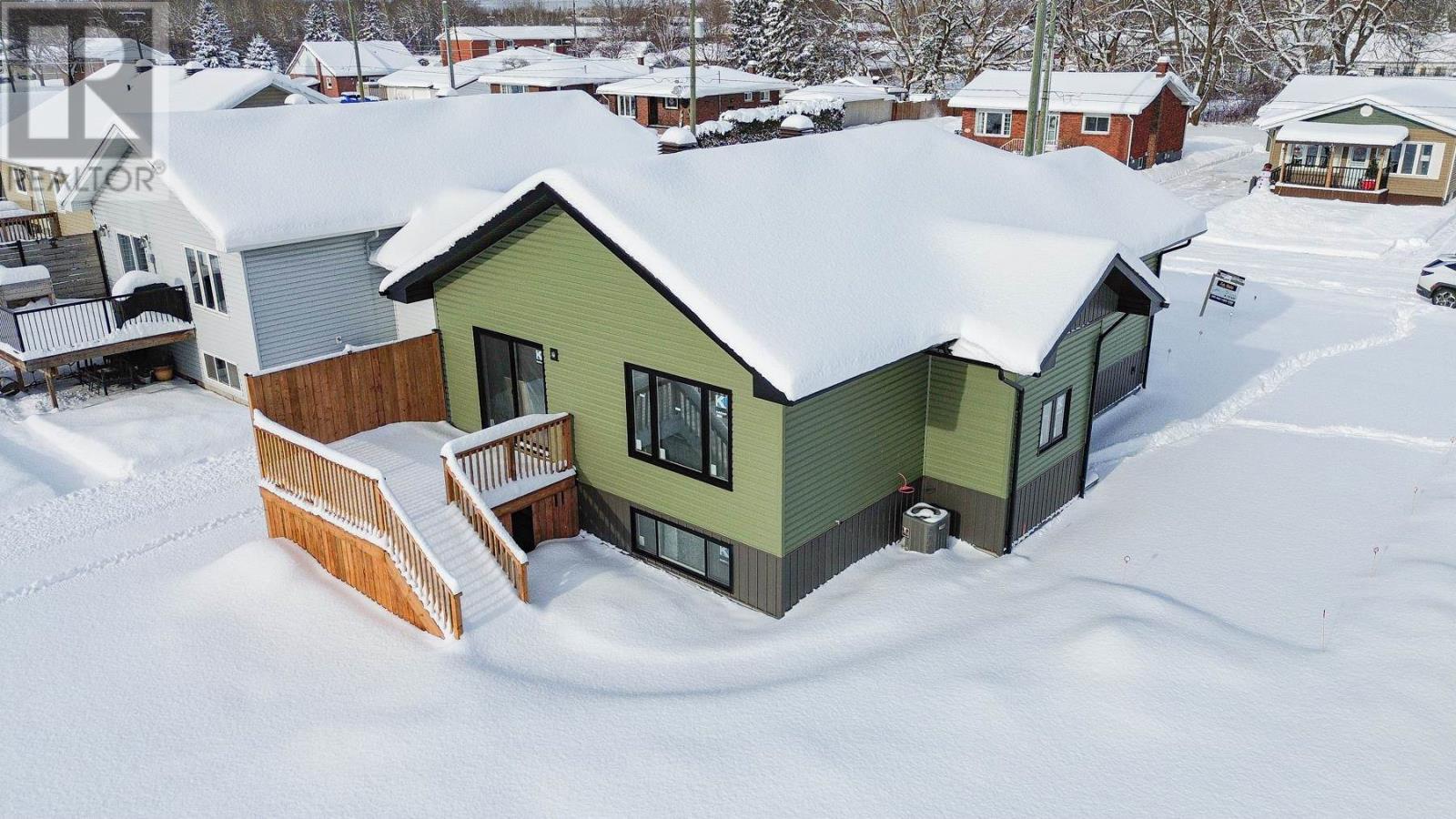 255 East Balfour St, Sault Ste. Marie, Ontario  P6C 1W9 - Photo 43 - SM253420