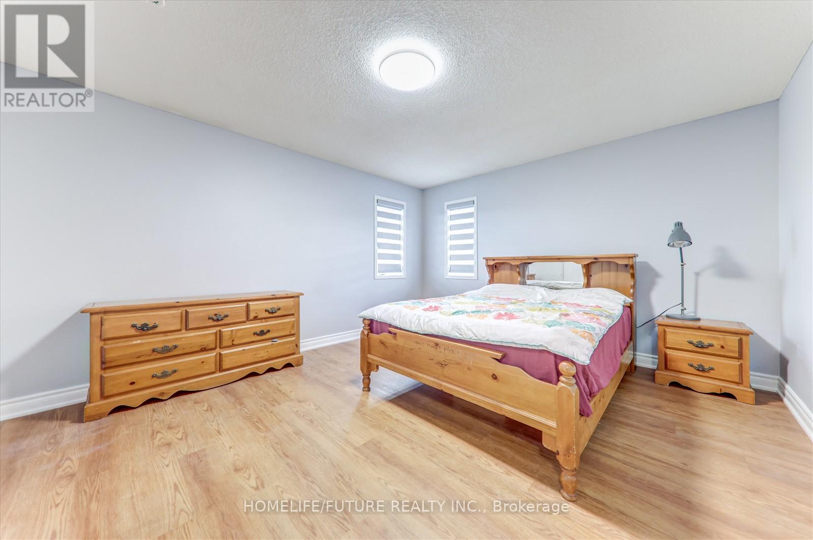 Upper - 69 Heatherdale Drive, Brampton, Ontario  L7A 2H4 - Photo 25 - W12882762