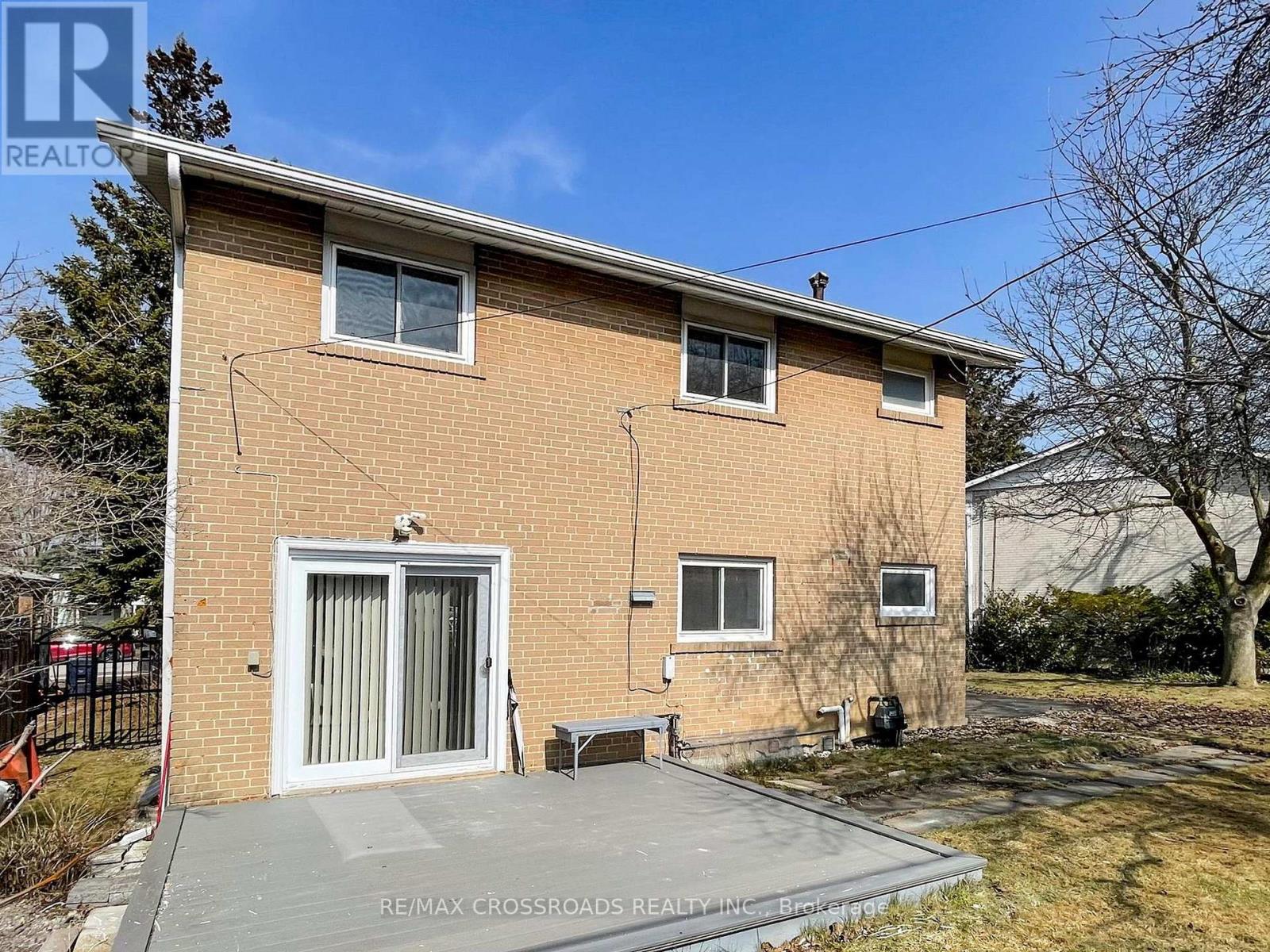 17 Ferbane Place, Toronto, Ontario  M2J 1Y7 - Photo 29 - C12883278