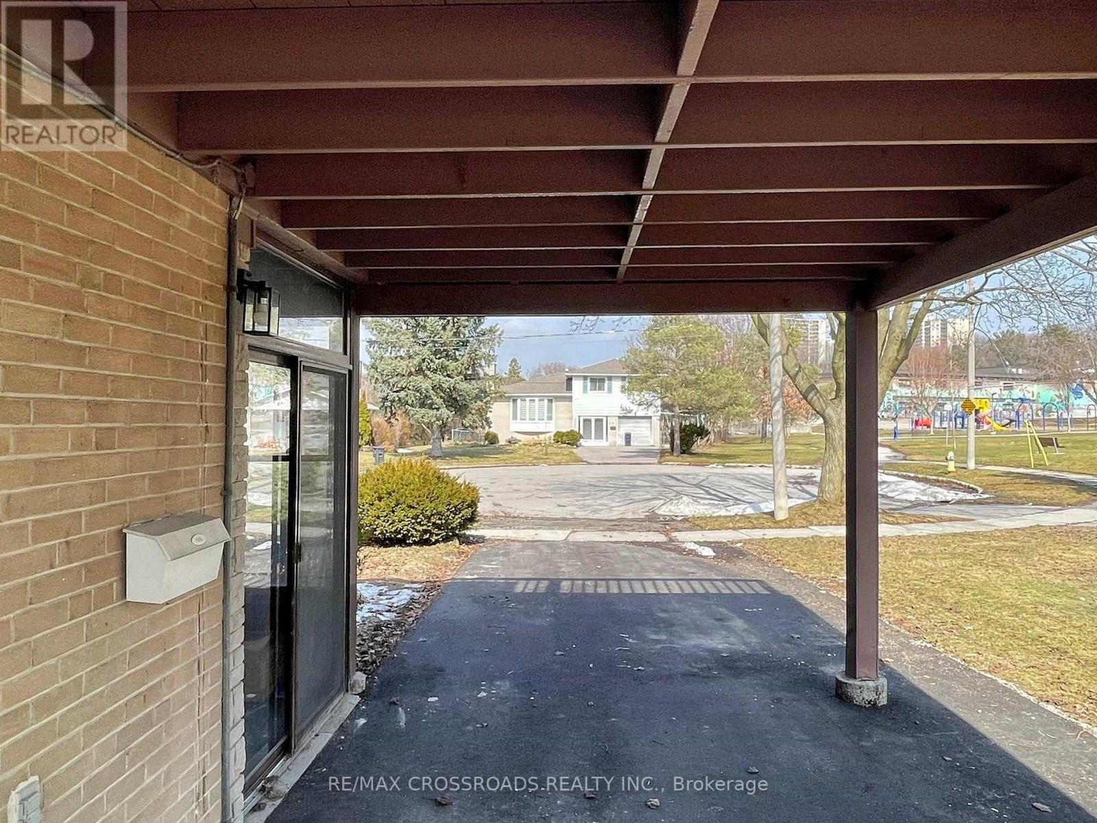 17 Ferbane Place, Toronto, Ontario  M2J 1Y7 - Photo 30 - C12883278