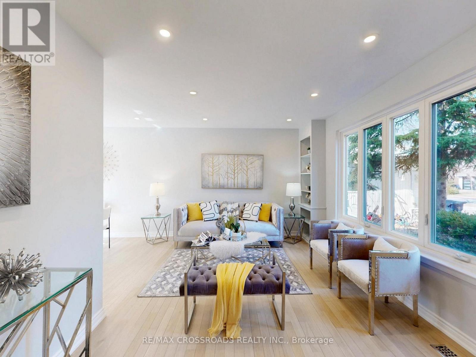 17 Ferbane Place, Toronto, Ontario  M2J 1Y7 - Photo 6 - C12883278