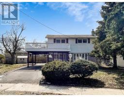 17 FERBANE PLACE, Toronto, Ontario