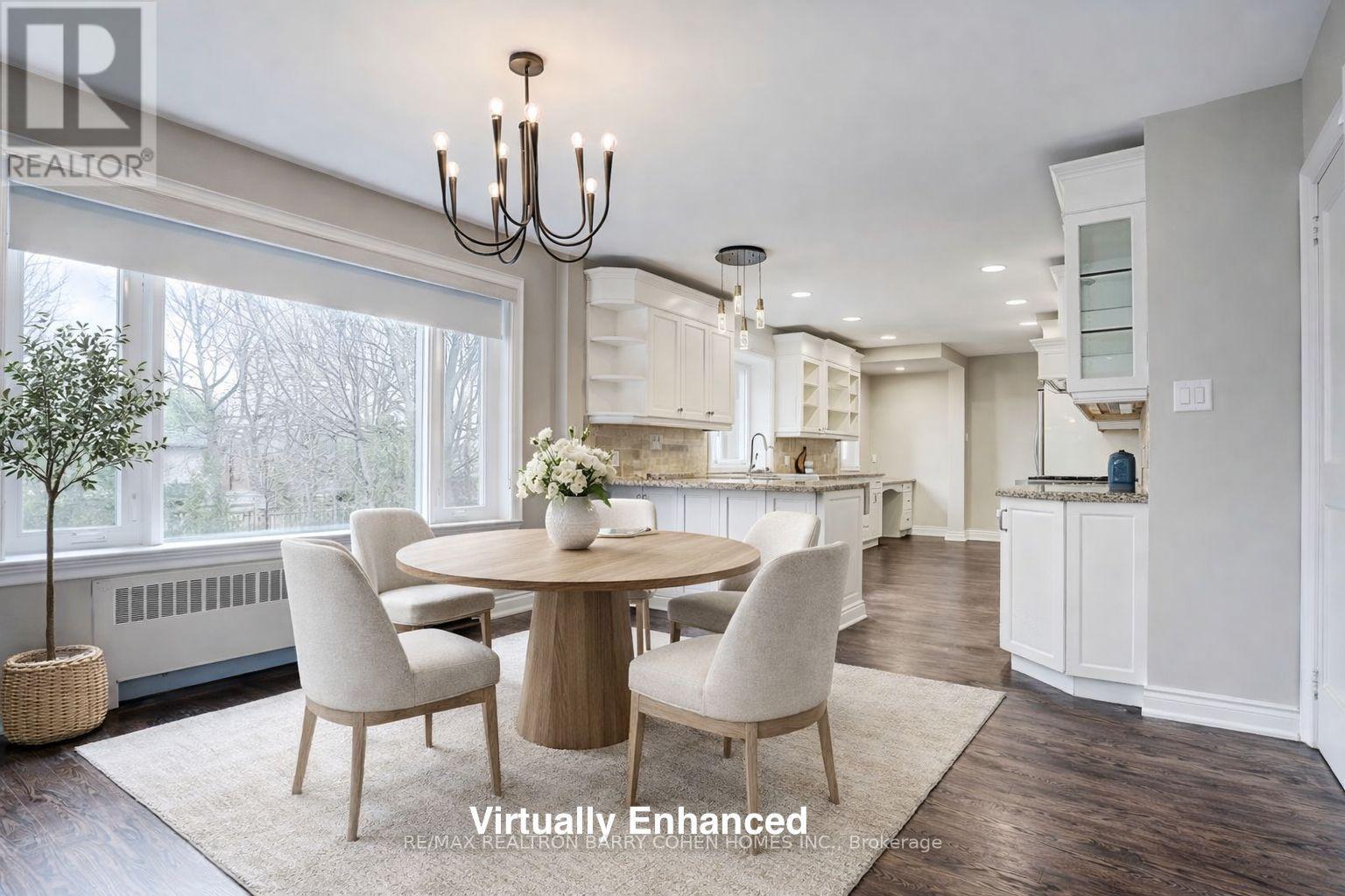 19 Lower Links Road, Toronto, Ontario  M2P 1H5 - Photo 7 - C12883288