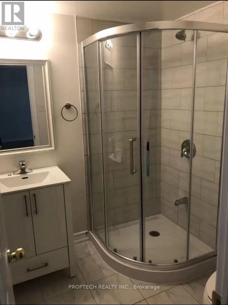 111 Digby Crescent, Markham, Ontario  L3R 7H4 - Photo 20 - N12883274