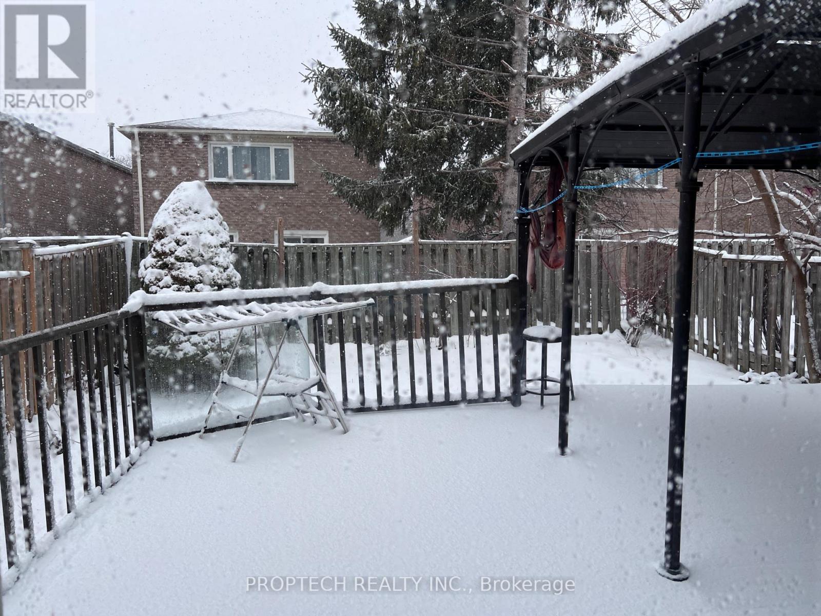 111 Digby Crescent, Markham, Ontario  L3R 7H4 - Photo 22 - N12883274