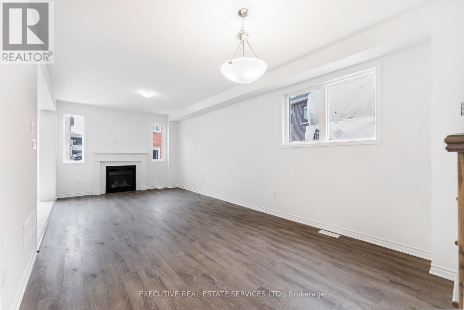 304 Starflower Place, Milton, Ontario  L9E 2B7 - Photo 7 - W12883256