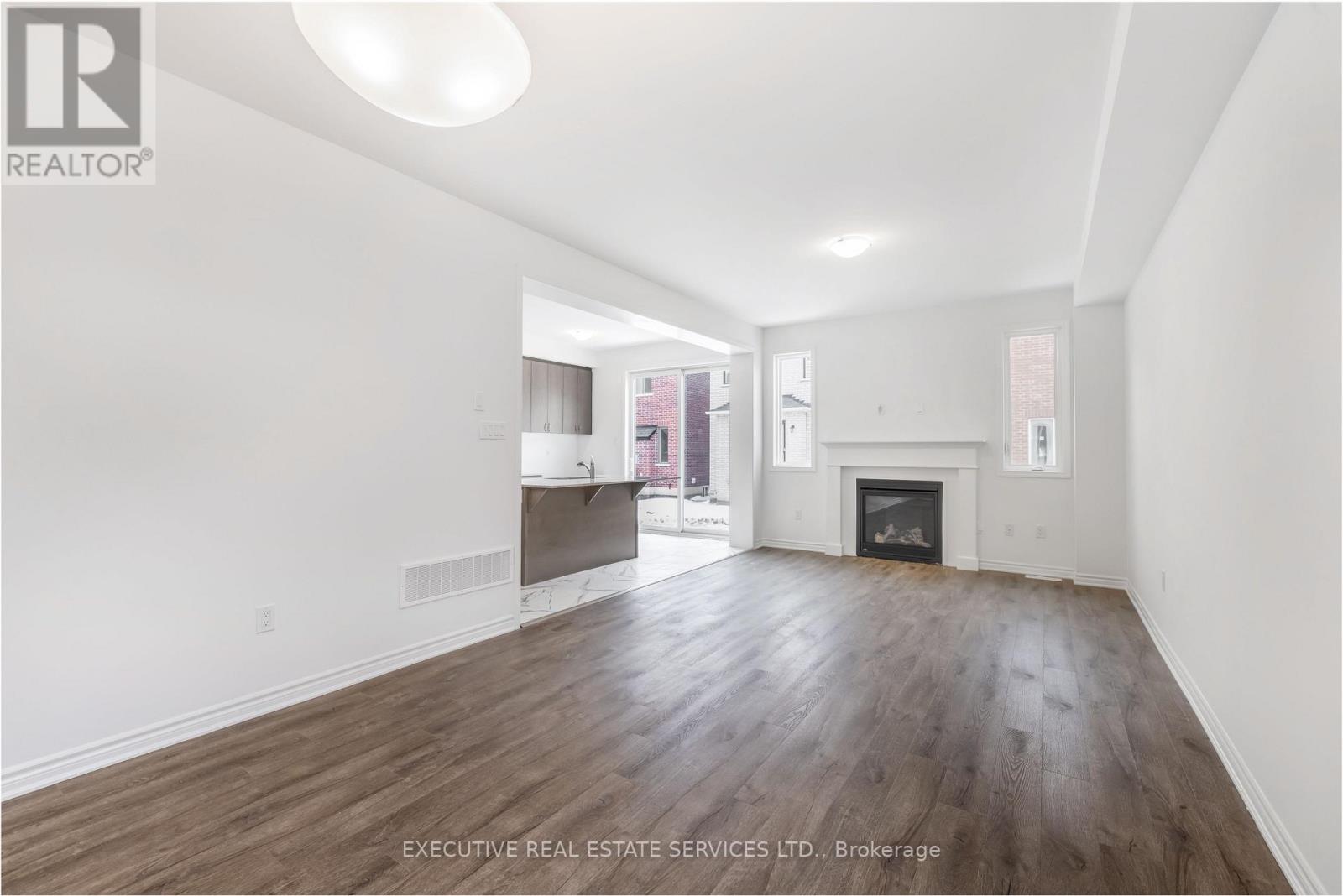 304 Starflower Place, Milton, Ontario  L9E 2B7 - Photo 8 - W12883256