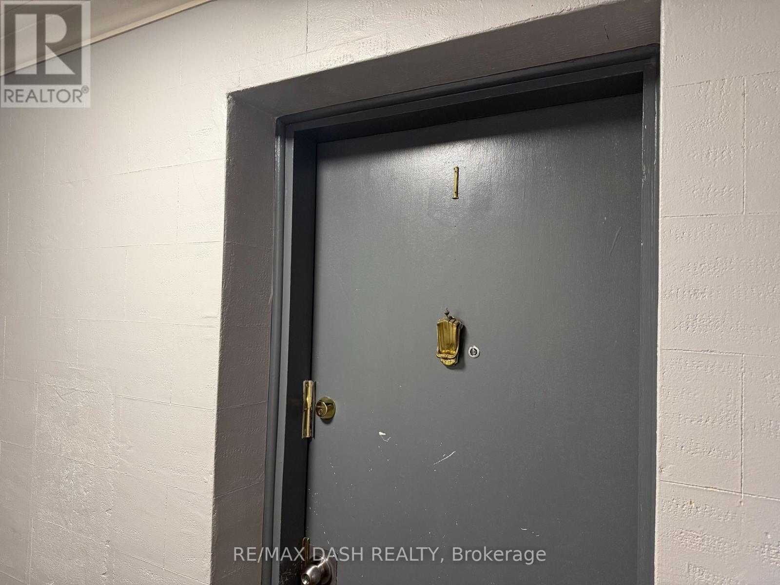 1 - 69 Old Mill Terrace, Toronto, Ontario  M8X 1A1 - Photo 2 - W12883262