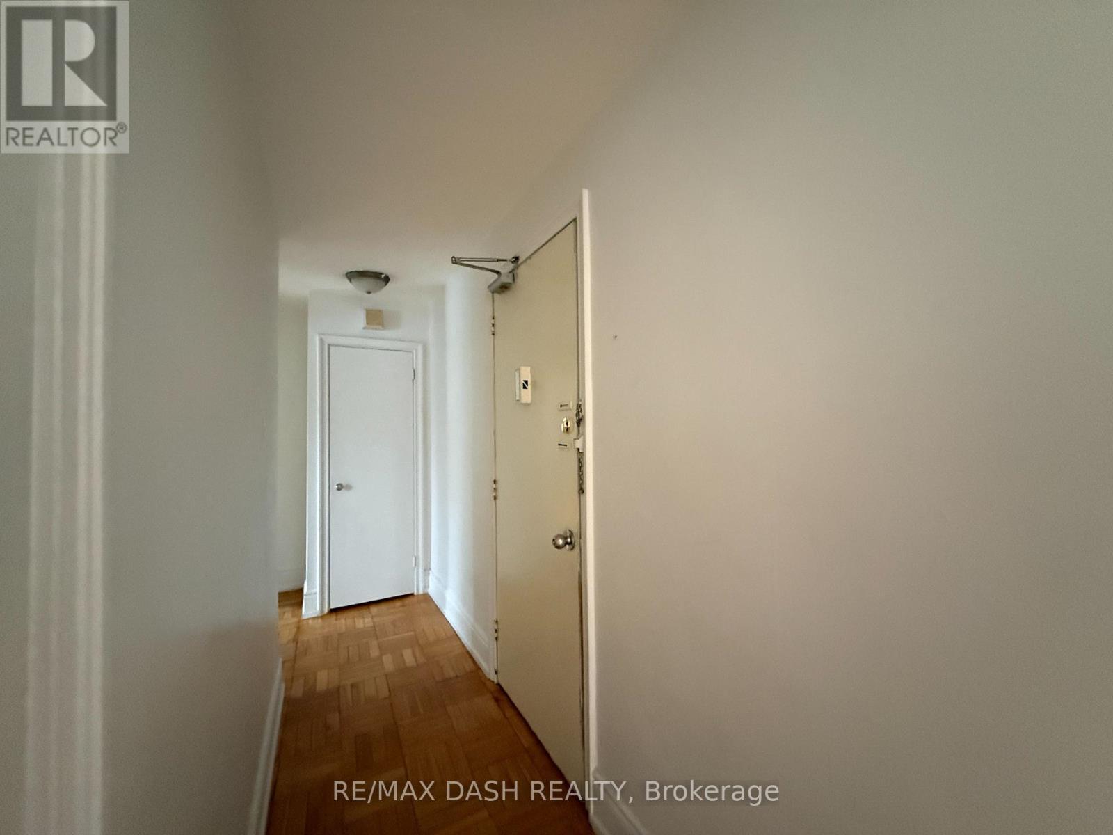 1 - 69 Old Mill Terrace, Toronto, Ontario  M8X 1A1 - Photo 3 - W12883262