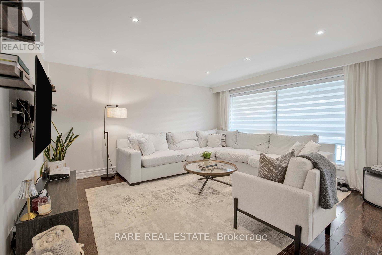 Main Floor - 238 Gary Drive, Toronto, Ontario  M9N 2M8 - Photo 10 - W12883268