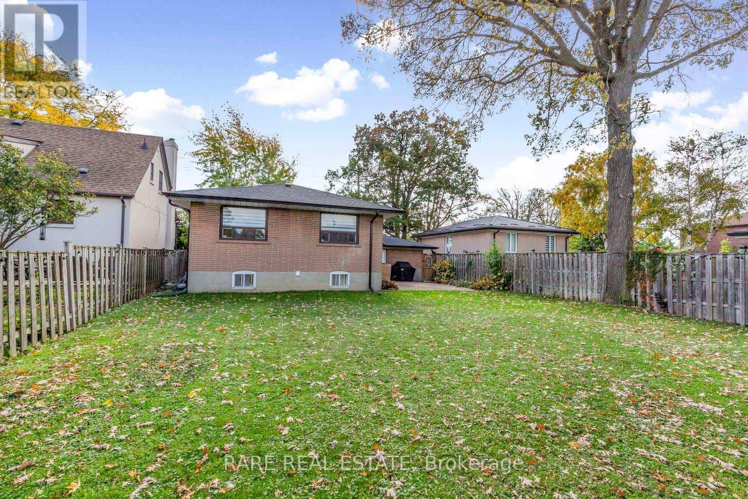 Main Floor - 238 Gary Drive, Toronto, Ontario  M9N 2M8 - Photo 31 - W12883268