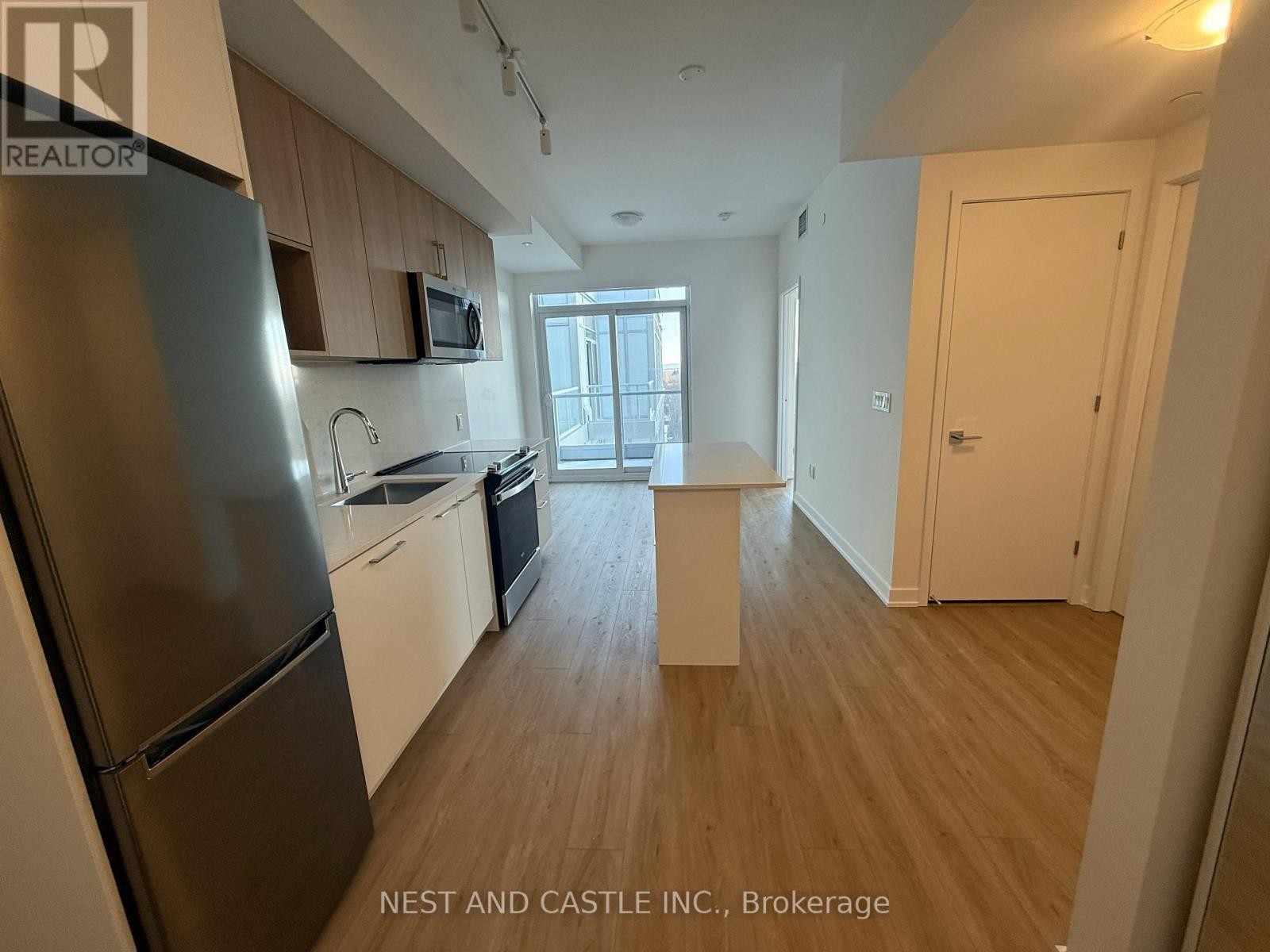 Ph02 - 500 Plains Road E, Burlington, Ontario  L7T 0C8 - Photo 16 - W12883272