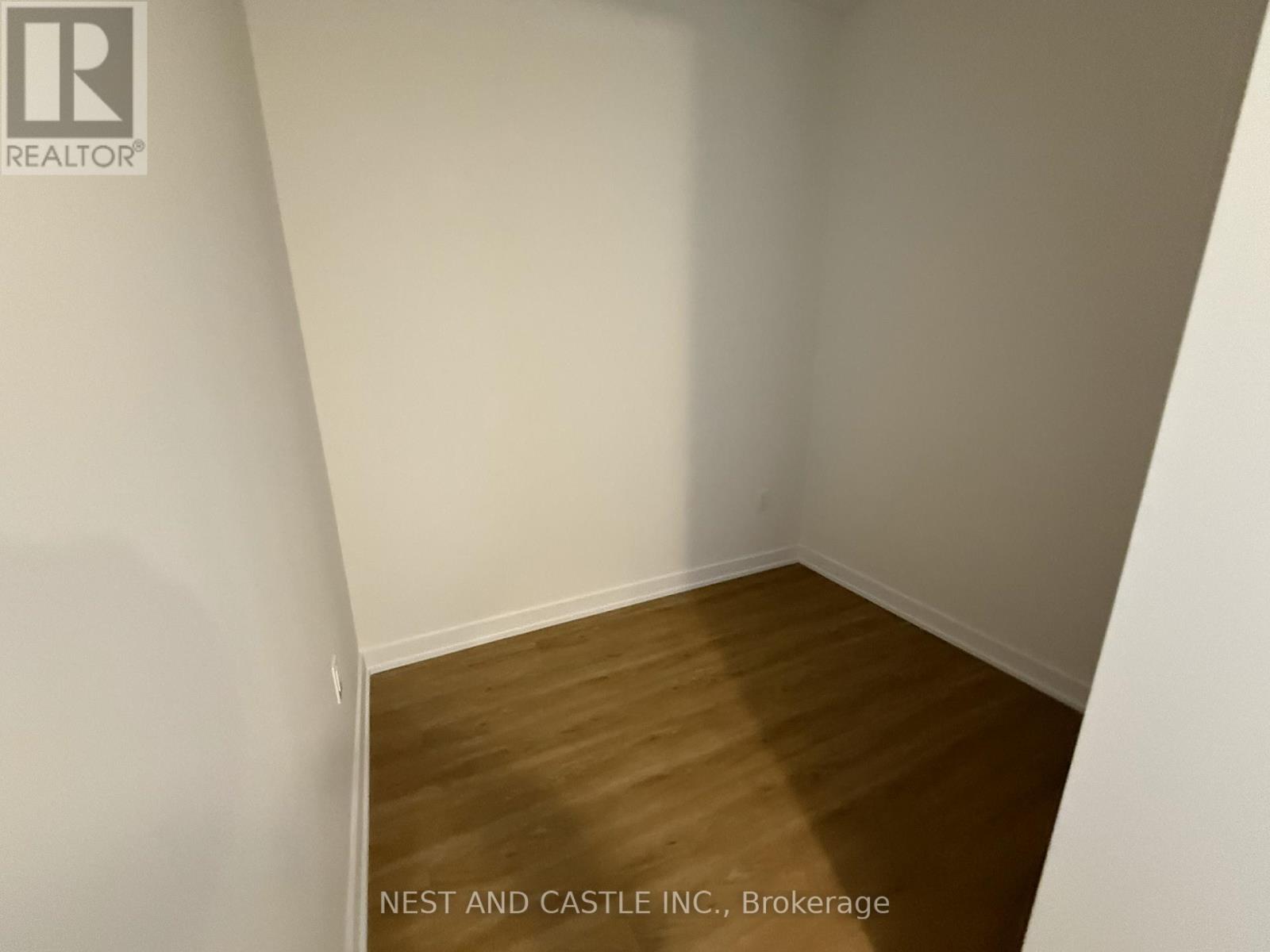 Ph02 - 500 Plains Road E, Burlington, Ontario  L7T 0C8 - Photo 18 - W12883272