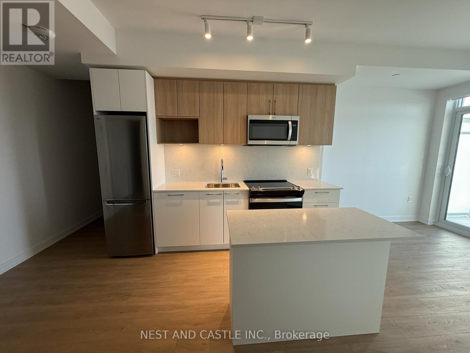 Ph02 - 500 Plains Road E, Burlington, Ontario  L7T 0C8 - Photo 29 - W12883272