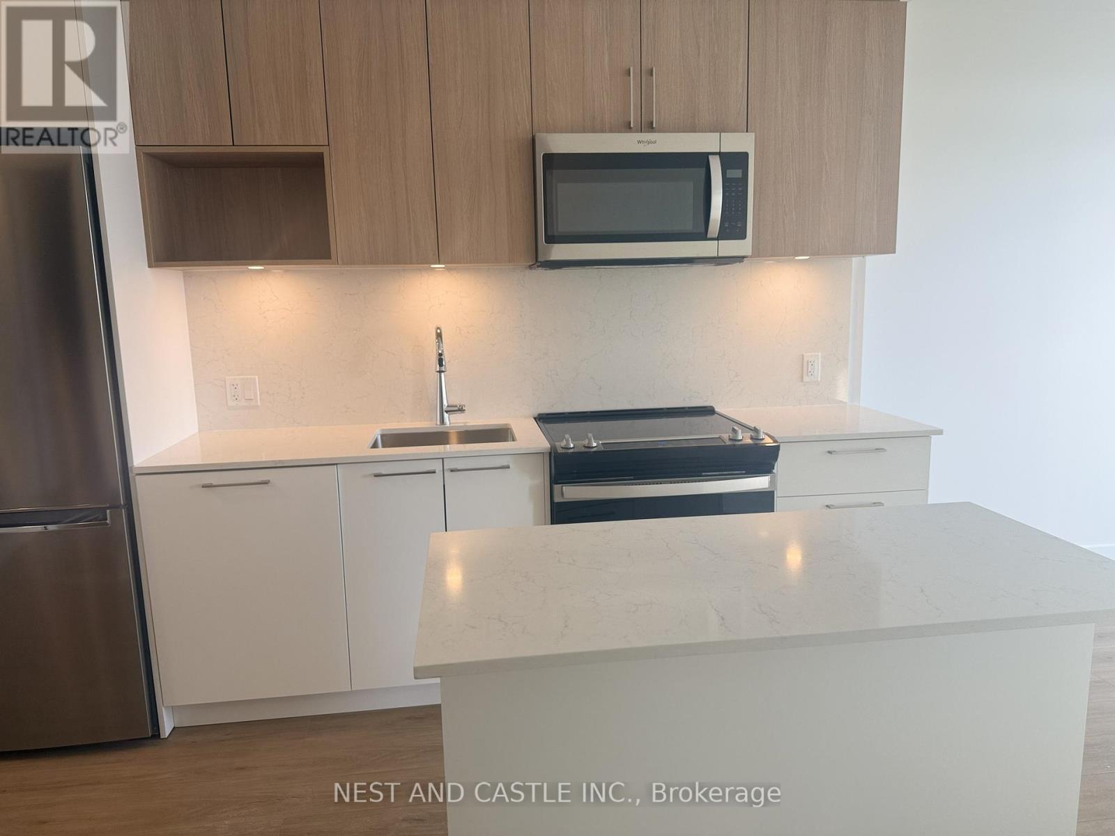 Ph02 - 500 Plains Road E, Burlington, Ontario  L7T 0C8 - Photo 32 - W12883272