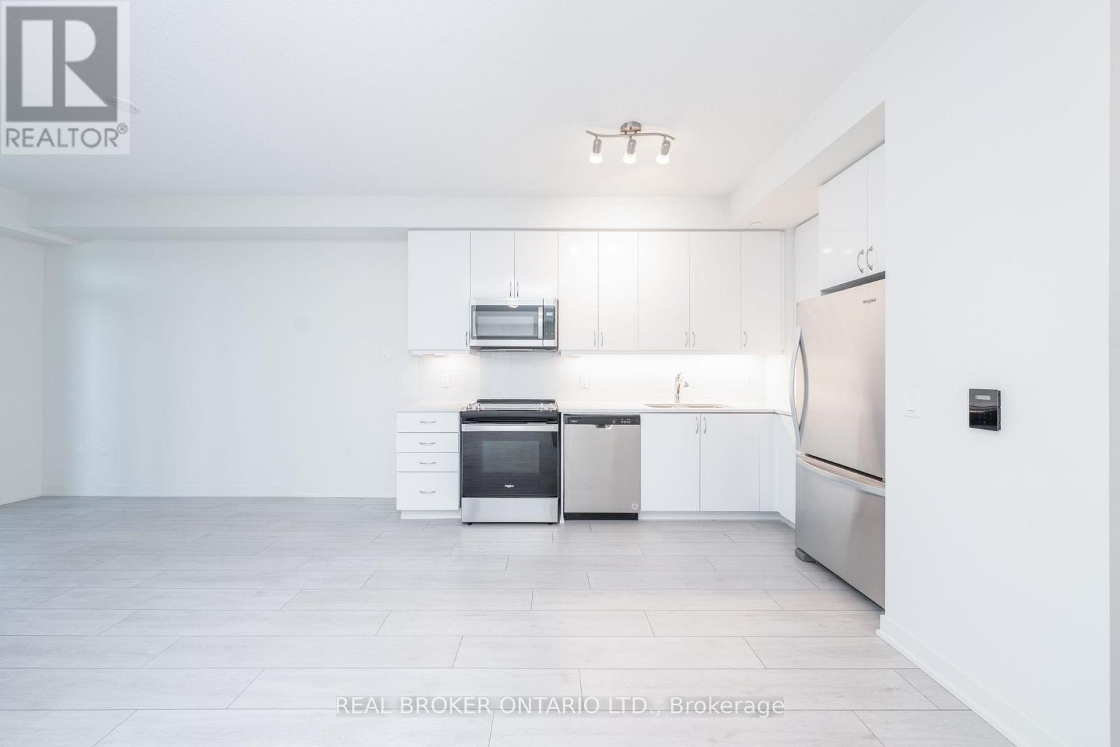 1203 - 38 Annie Craig Drive, Toronto, Ontario  M8V 0G9 - Photo 2 - W12883276