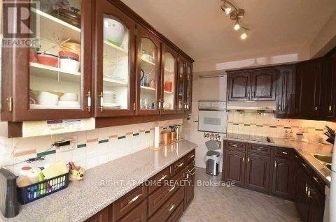 17 - 7475 Goreway Drive, Mississauga, Ontario  L4T 3T3 - Photo 2 - W12883284