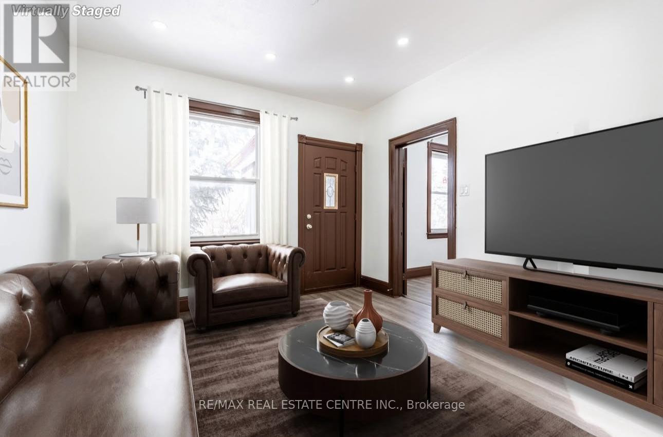 5 Easton Street, Cambridge, Ontario  N1R 1G3 - Photo 2 - X12883248