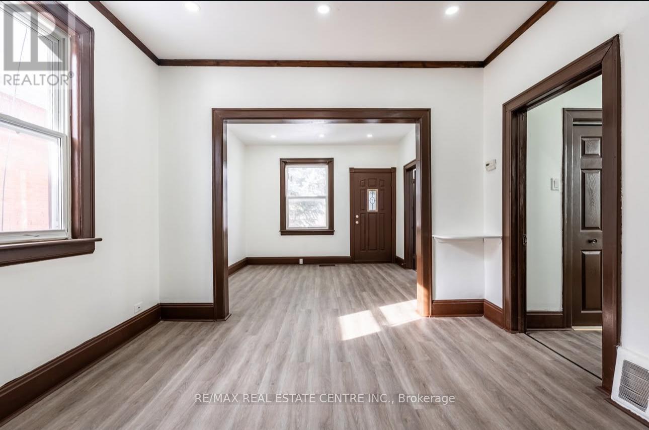 5 Easton Street, Cambridge, Ontario  N1R 1G3 - Photo 7 - X12883248