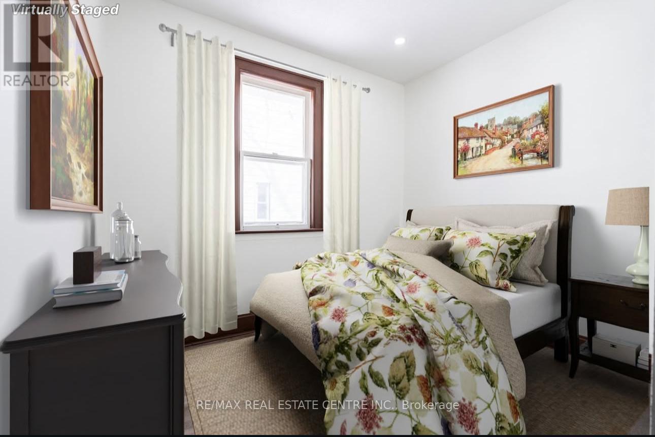 5 Easton Street, Cambridge, Ontario  N1R 1G3 - Photo 8 - X12883248