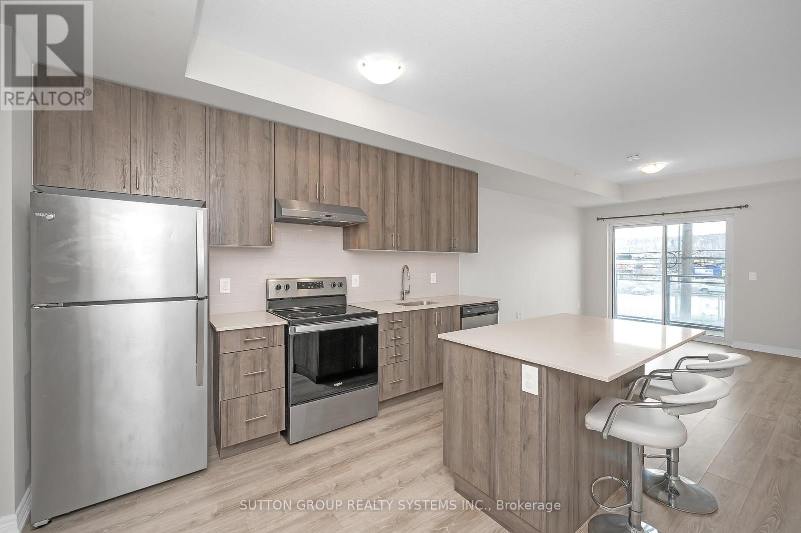 212 - 121 Highway 8, Hamilton, Ontario  L8G 0A3 - Photo 2 - X12883250