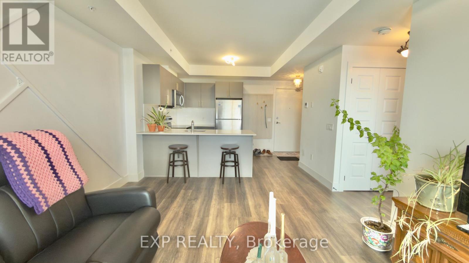 503 - 103 Roger Street, Waterloo, Ontario  N2J 0G2 - Photo 7 - X12883302