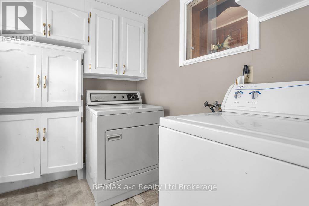 20 Concession Street W, Tillsonburg, Ontario  N4G 1R2 - Photo 21 - X12883310