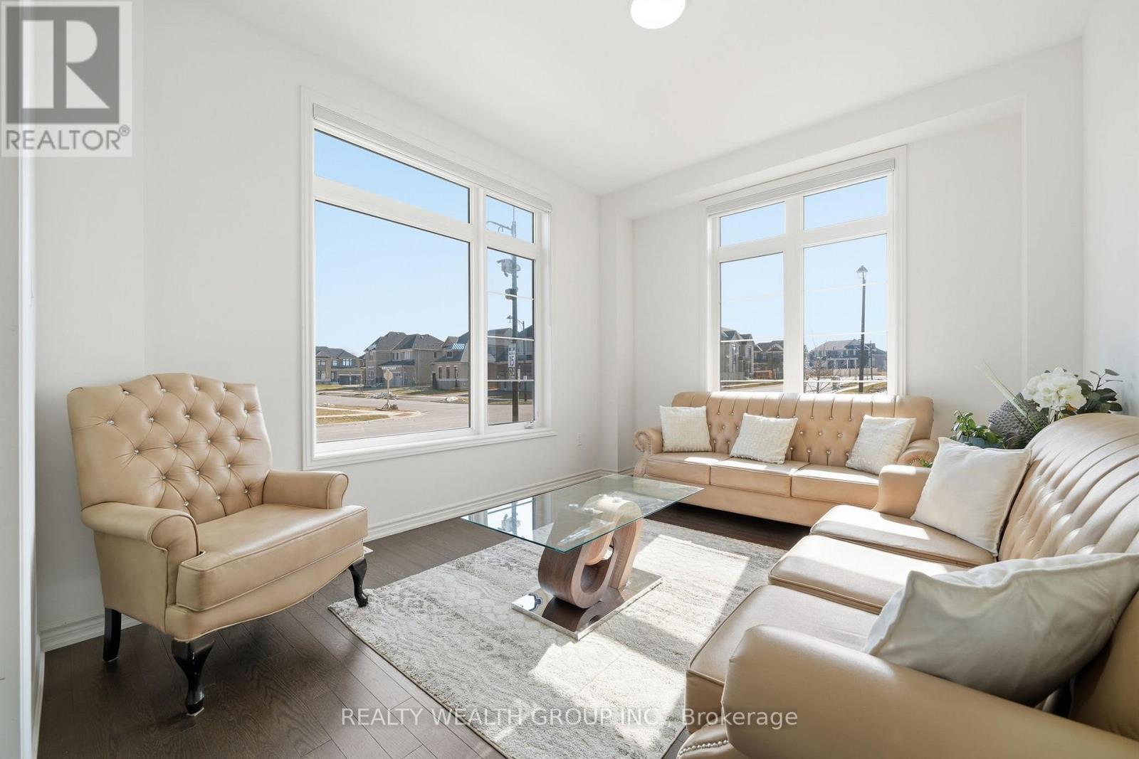 20 Magnolia Avenue, Adjala-Tosorontio, Ontario  L0G 1W0 - Photo 14 - N12883318