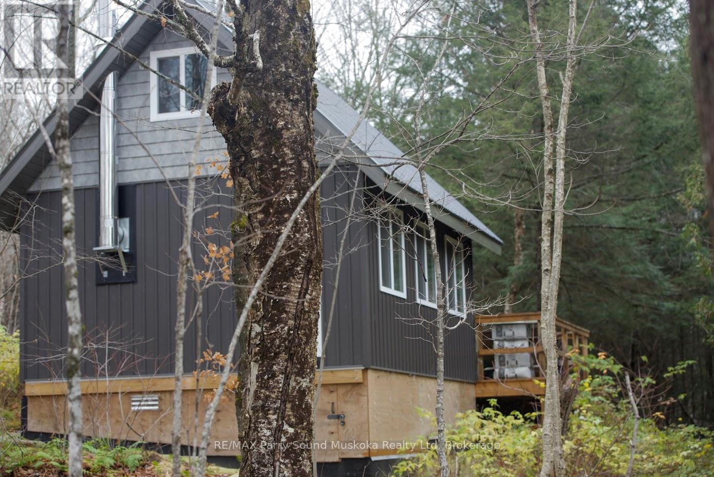 00 Jack's, Parry Sound Remote Area, Ontario  P0H 1A0 - Photo 6 - X12883314