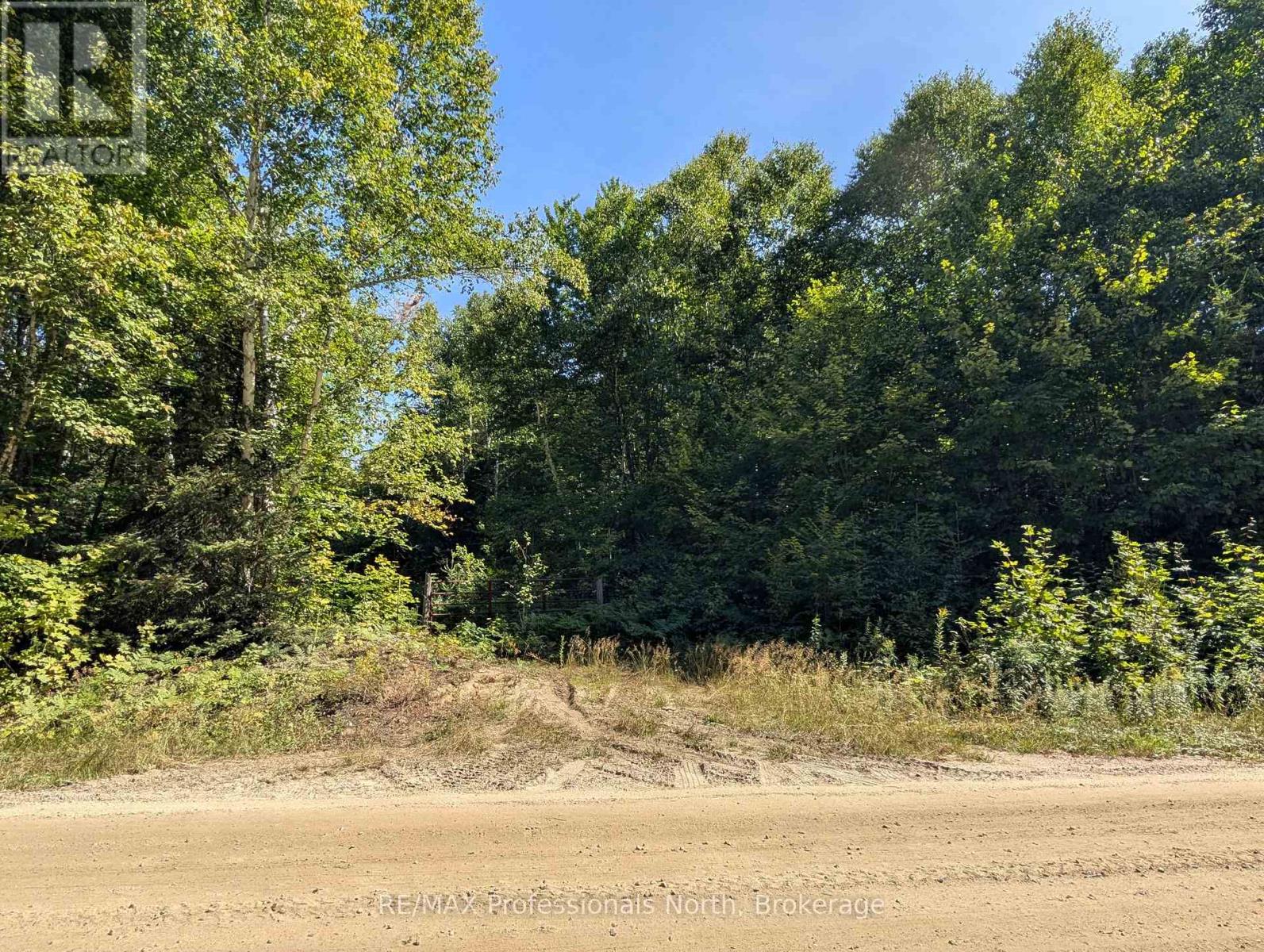 611 Bray Lake Road, Machar, Ontario  P0A 1X0 - Photo 9 - X12883316