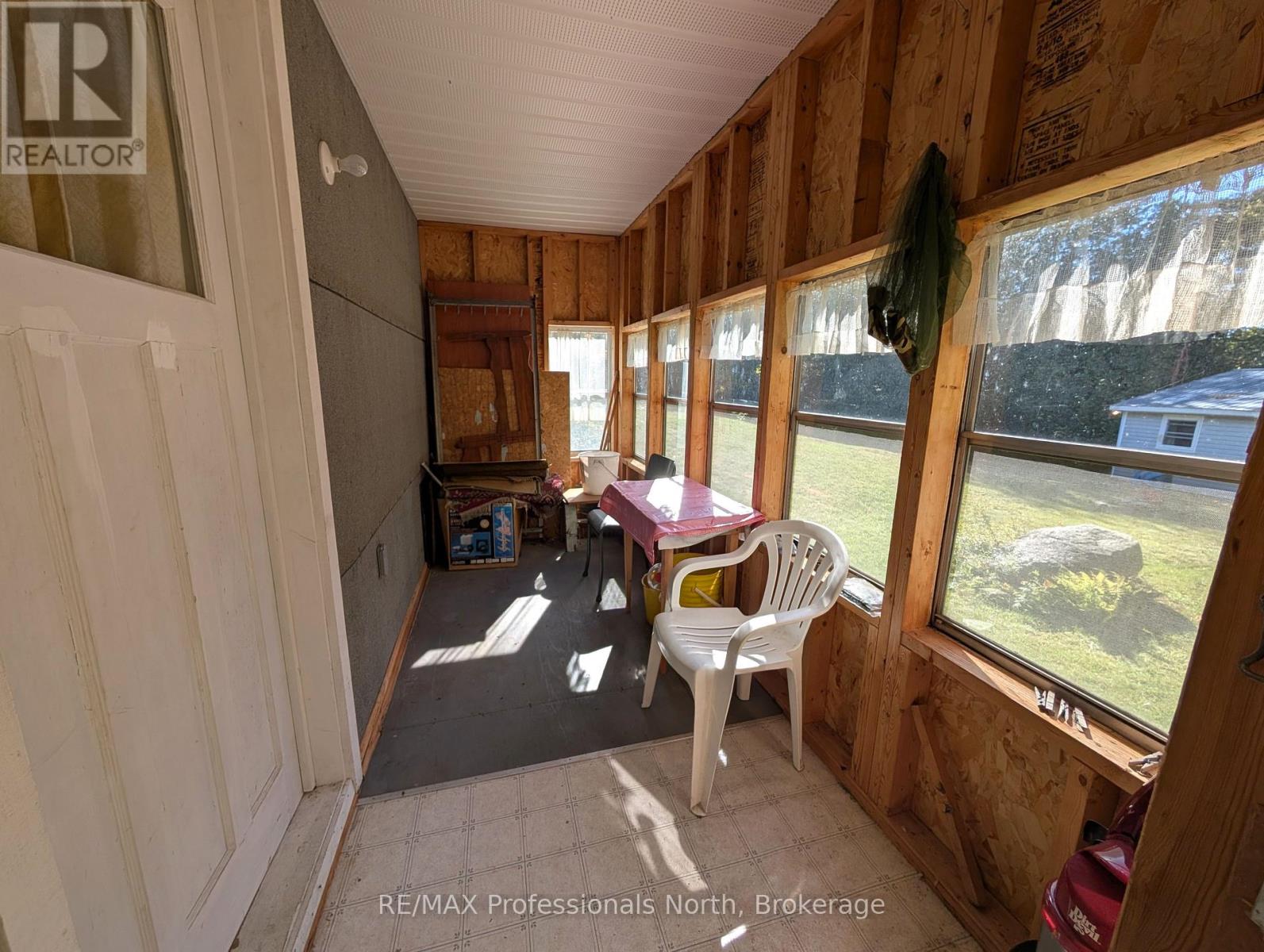 40 Centre Road, Parry Sound Remote Area, Ontario  P0A 1X0 - Photo 18 - X12883320