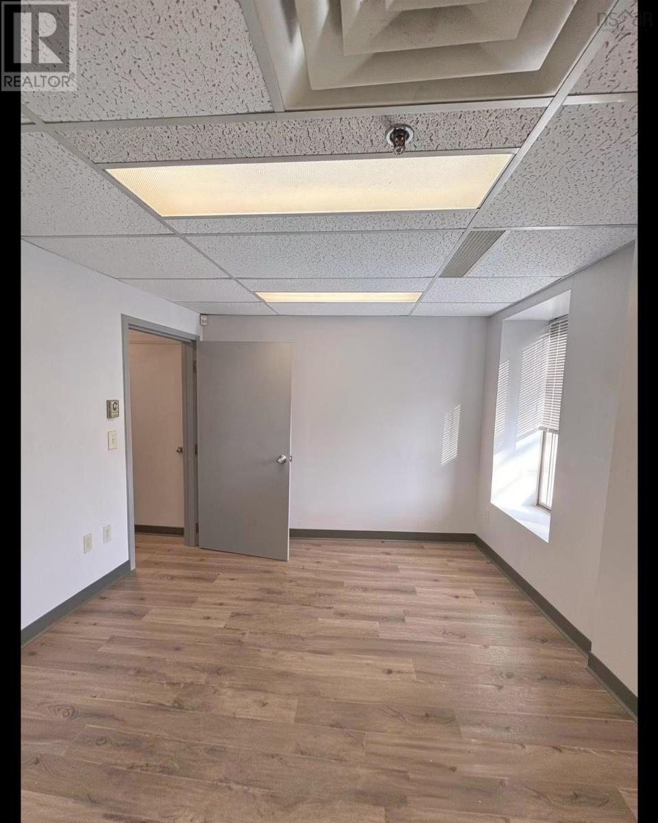 6300 Lady Hammond Road, Halifax, Nova Scotia  B3K 2R6 - Photo 9 - 202601584