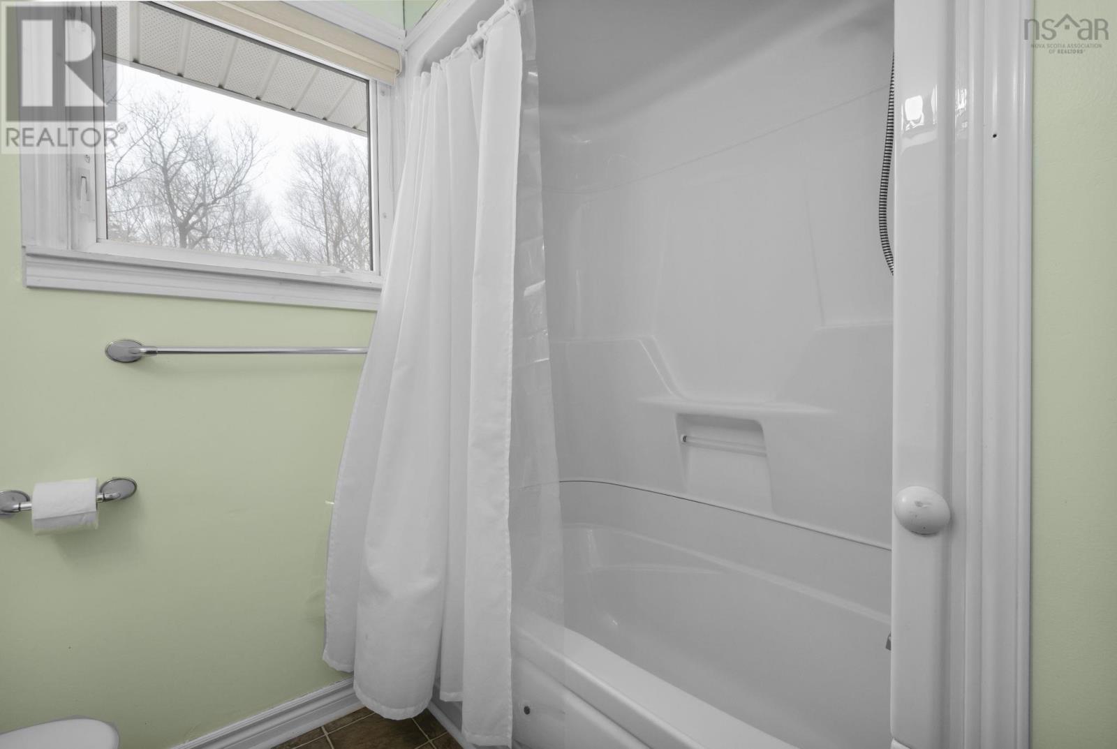 218 Donegal Drive, Cole Harbour, Nova Scotia  B2V 1P3 - Photo 20 - 202604511