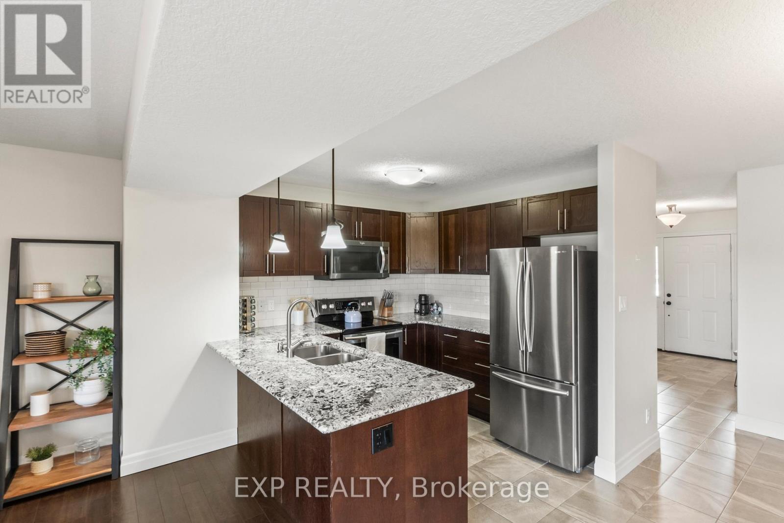 56 Cortland Crescent, Quinte West, Ontario  K8V 0E9 - Photo 9 - X12883344