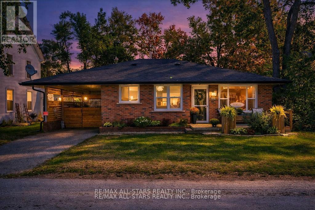 34 WILLIAM STREET, Kawartha Lakes, Ontario