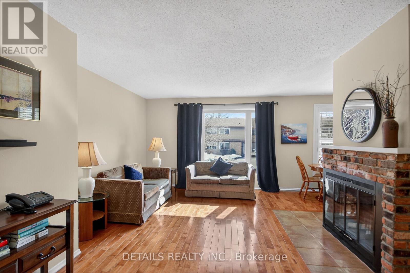 37 Gillespie Crescent N, Ottawa, Ontario  K1V 0C1 - Photo 15 - X12883342