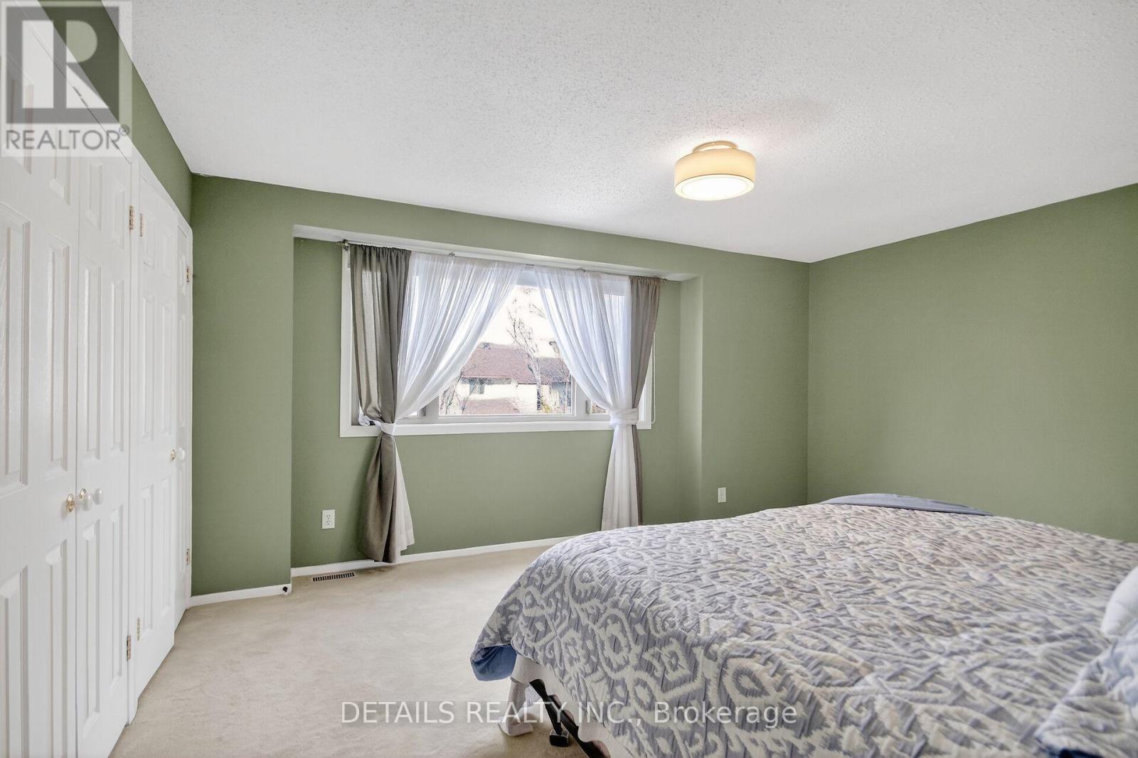 37 Gillespie Crescent N, Ottawa, Ontario  K1V 0C1 - Photo 22 - X12883342