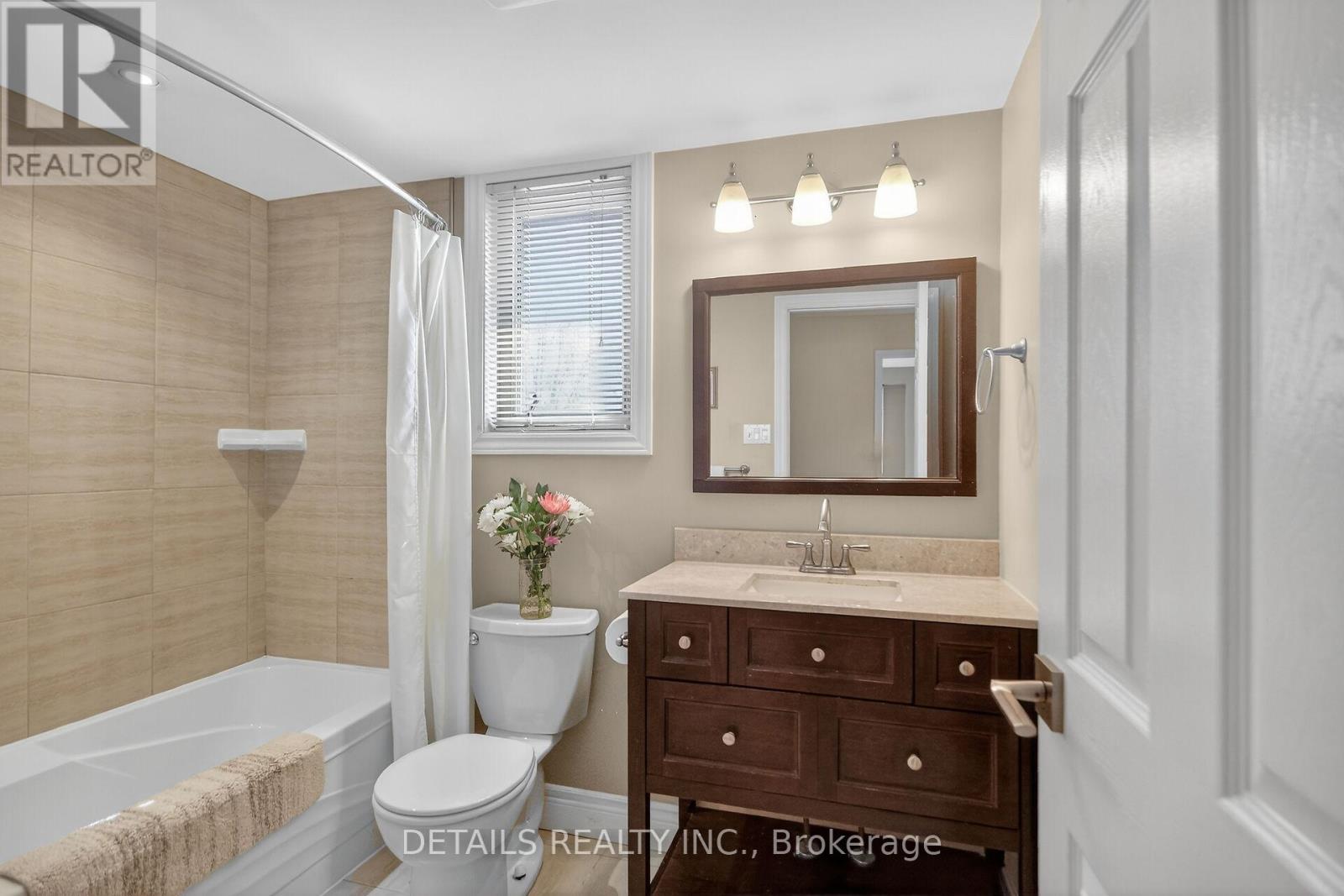 37 Gillespie Crescent N, Ottawa, Ontario  K1V 0C1 - Photo 25 - X12883342