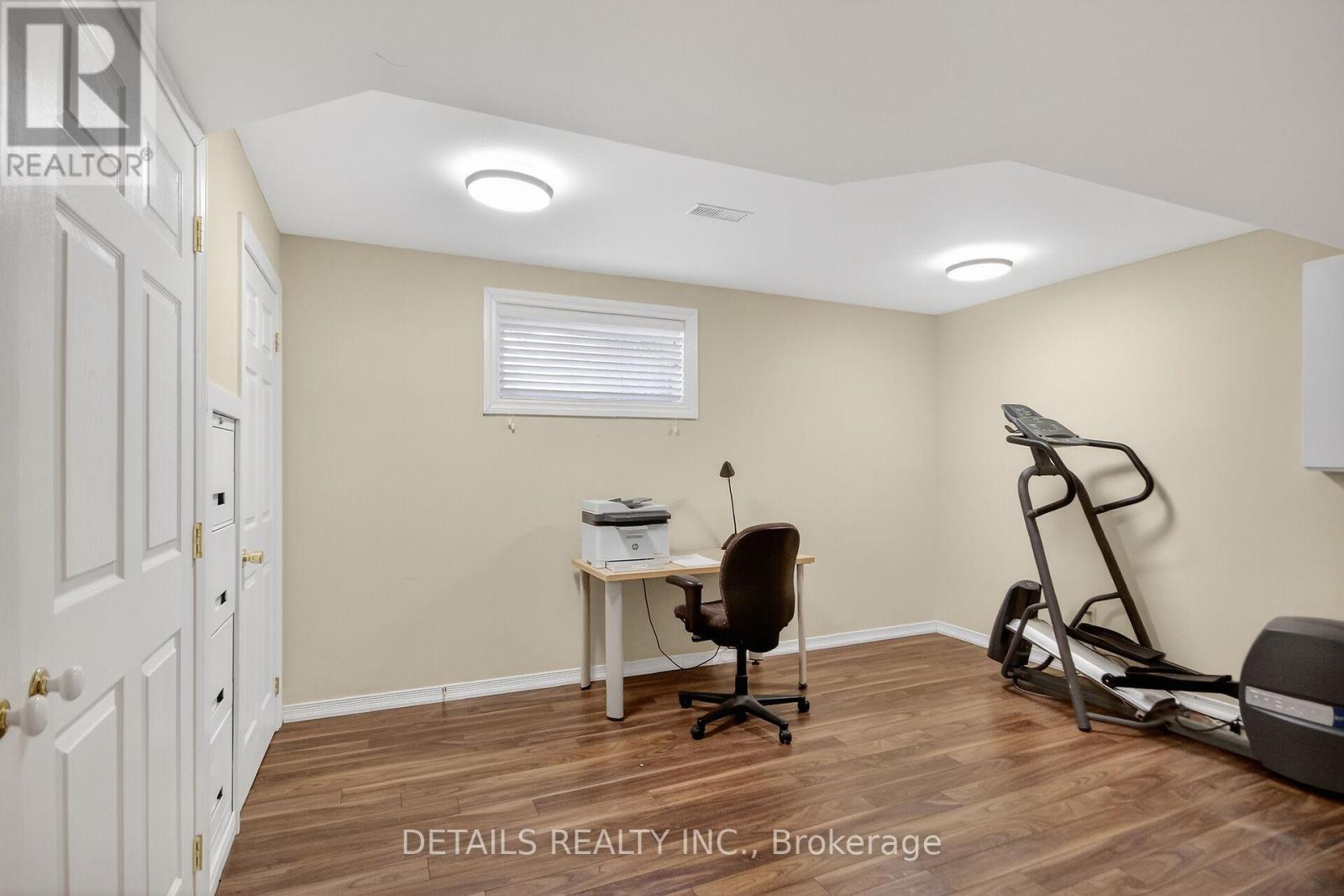 37 Gillespie Crescent N, Ottawa, Ontario  K1V 0C1 - Photo 29 - X12883342