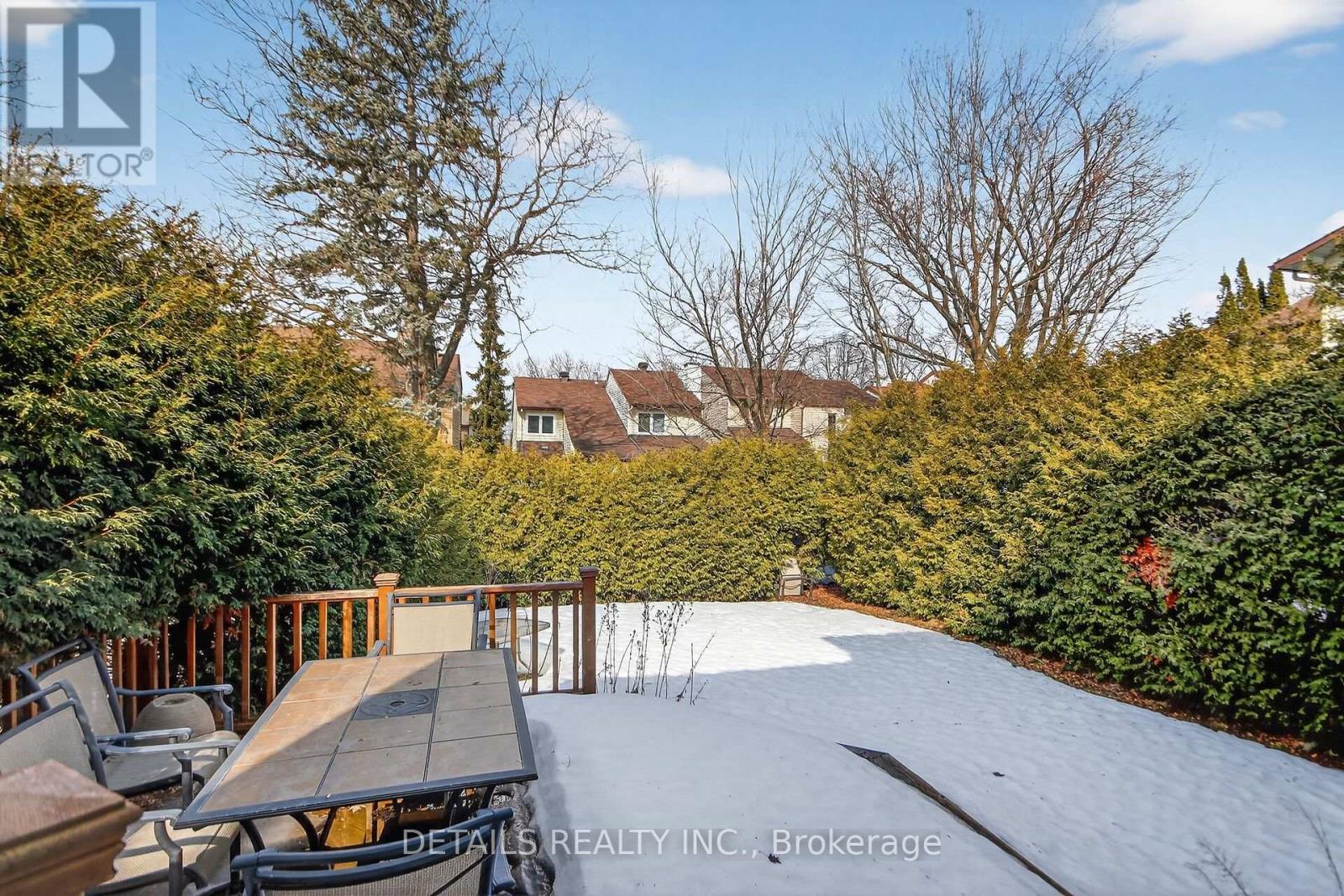 37 Gillespie Crescent N, Ottawa, Ontario  K1V 0C1 - Photo 33 - X12883342