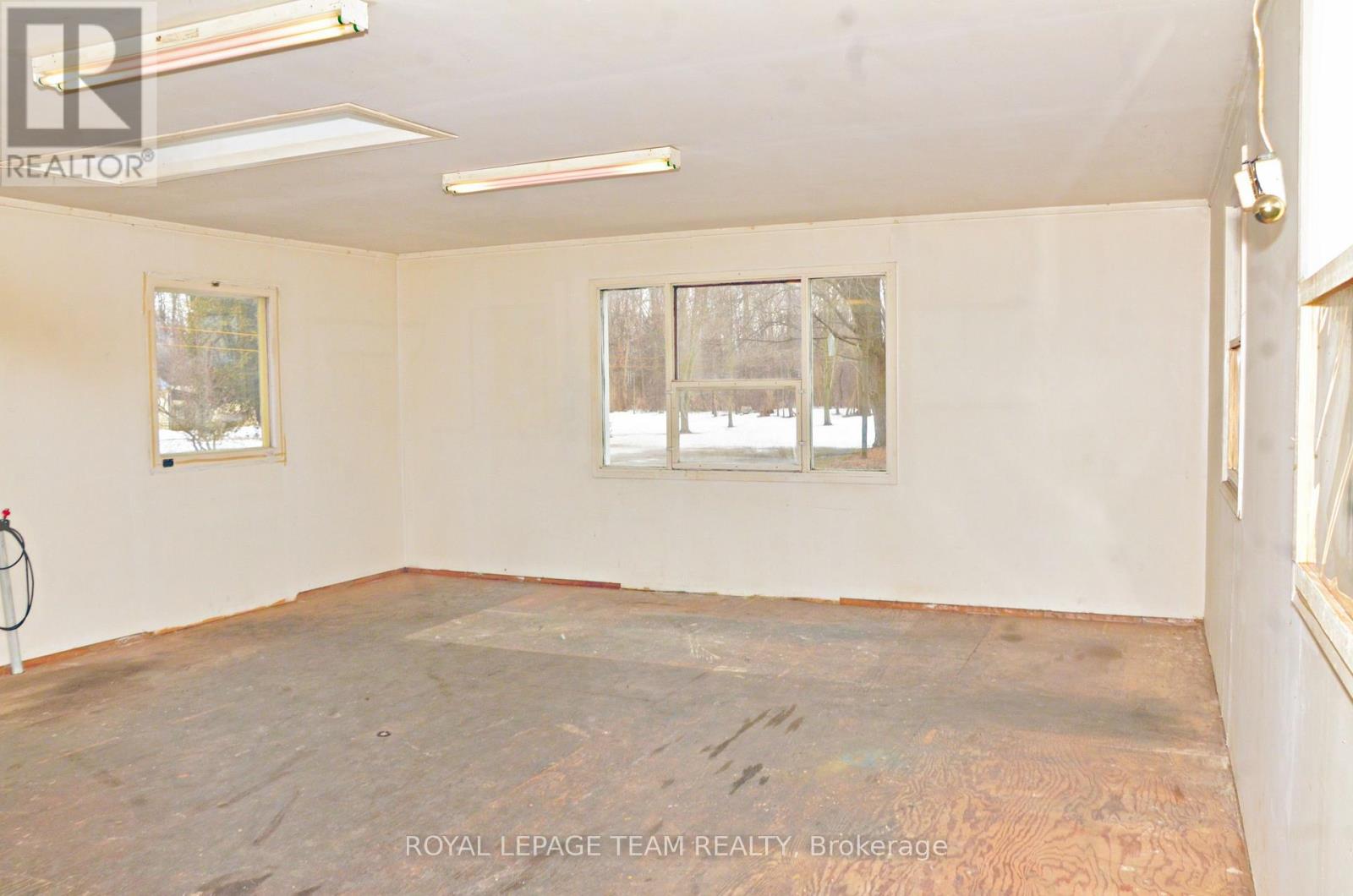 5740 Carman Road, South Dundas, Ontario  K0E 1K0 - Photo 30 - X12883370