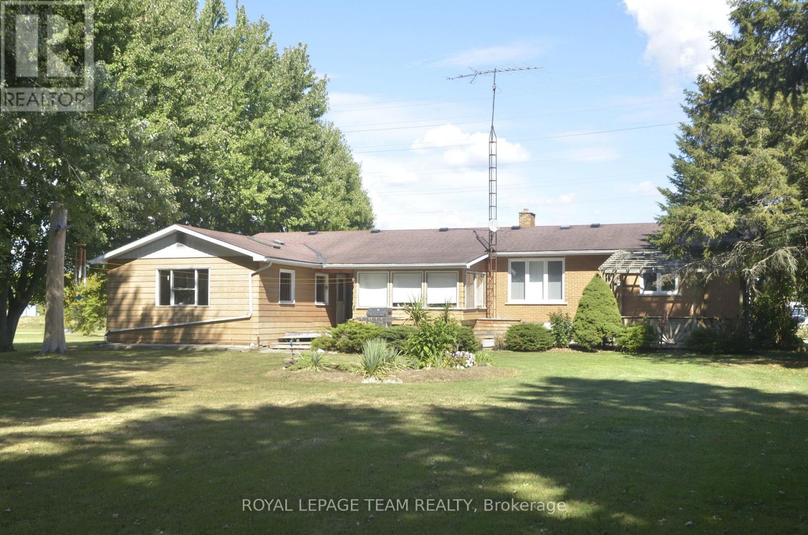 5740 Carman Road, South Dundas, Ontario  K0E 1K0 - Photo 36 - X12883370