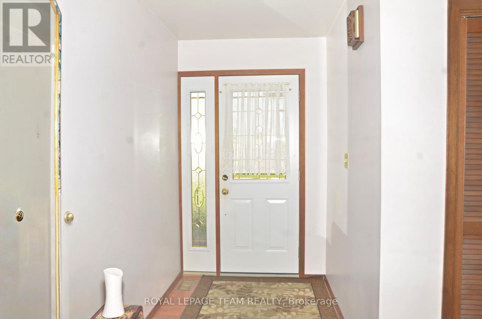 5740 Carman Road, South Dundas, Ontario  K0E 1K0 - Photo 4 - X12883370