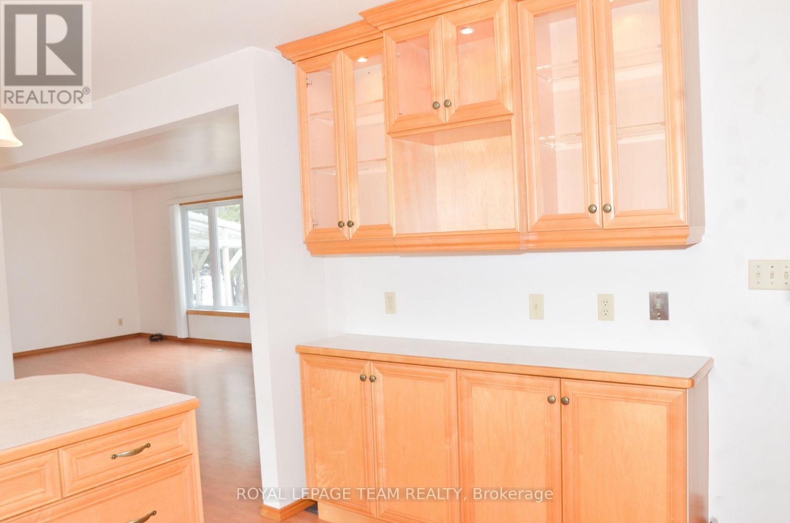 5740 Carman Road, South Dundas, Ontario  K0E 1K0 - Photo 9 - X12883370