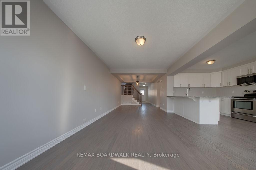 132 Conifer Creek Circle, Ottawa, Ontario  K2M 0M2 - Photo 12 - X12883380