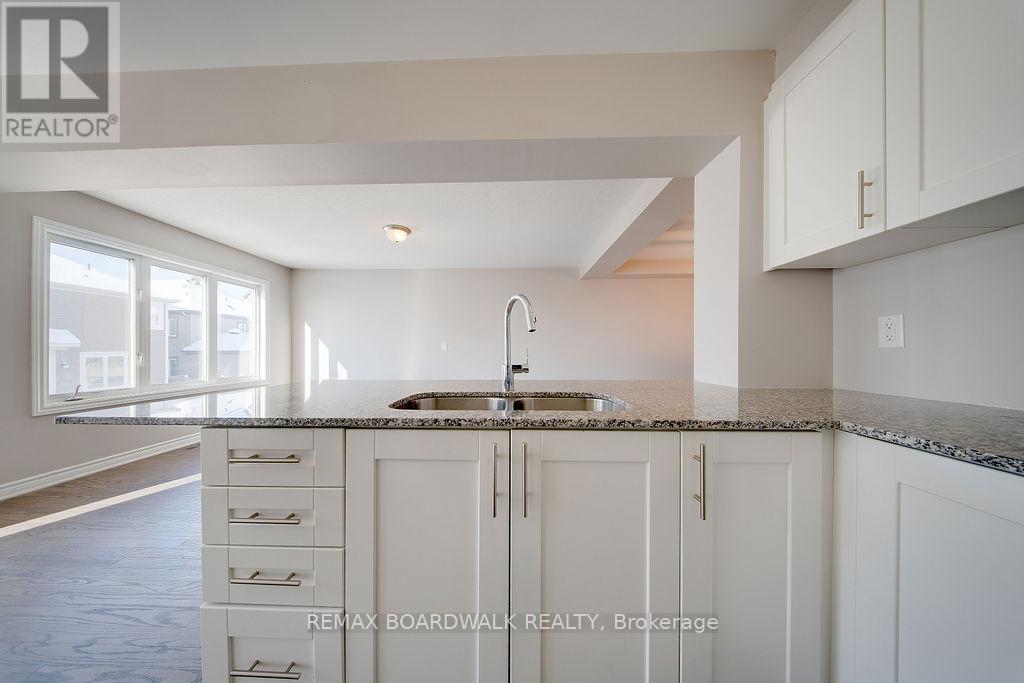 132 Conifer Creek Circle, Ottawa, Ontario  K2M 0M2 - Photo 19 - X12883380