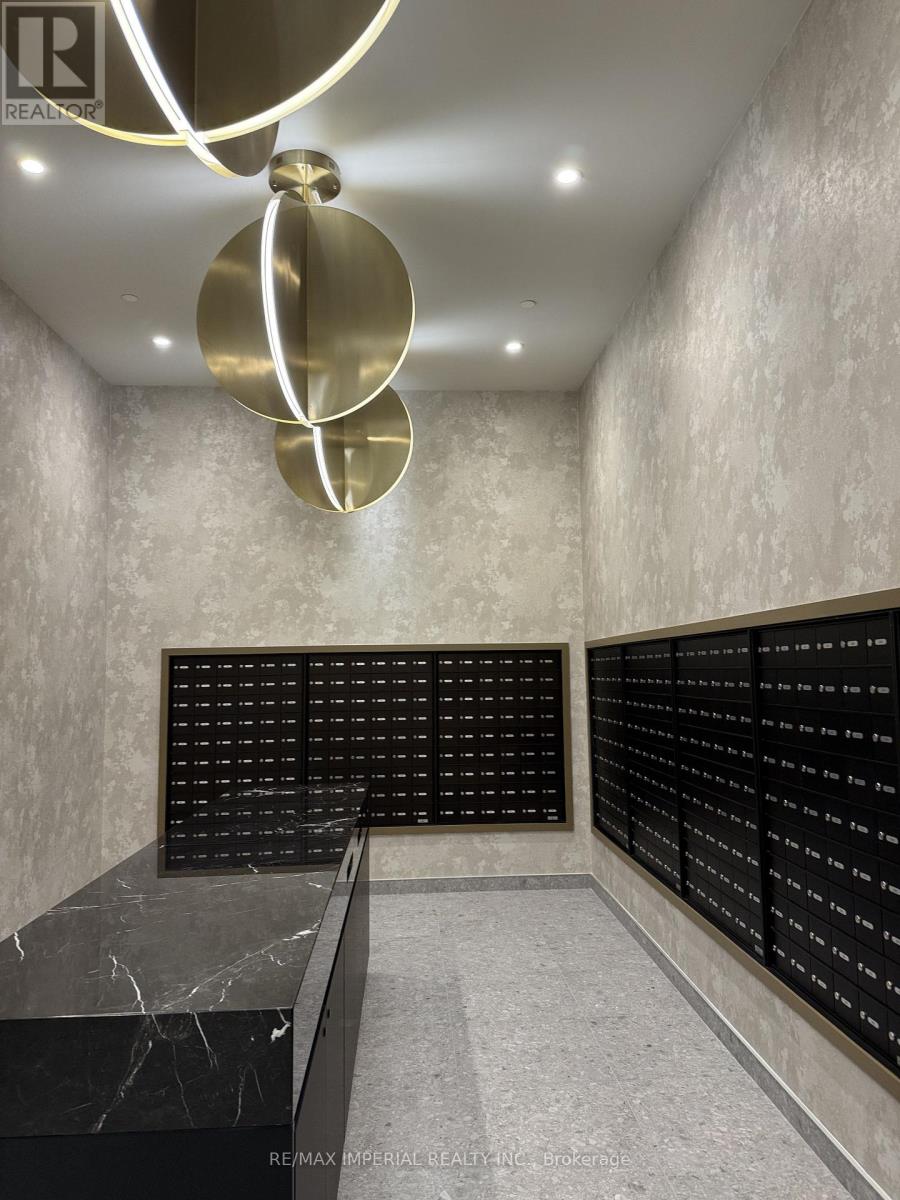 1603 - 180 Front Street E, Toronto, Ontario  M5A 0A9 - Photo 10 - C12883336