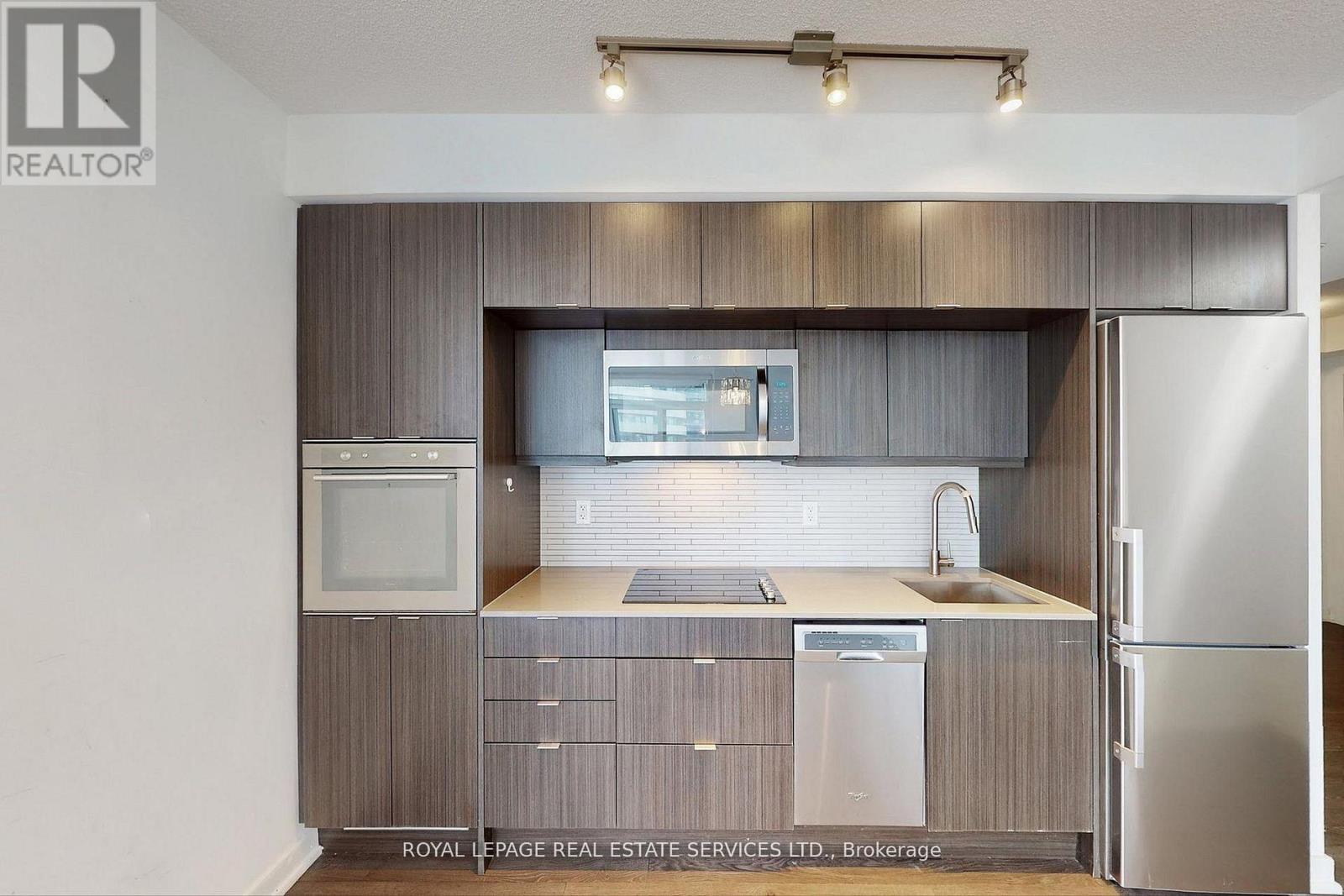 1403 - 10 York Street, Toronto, Ontario  M5J 2Z2 - Photo 6 - C12883382