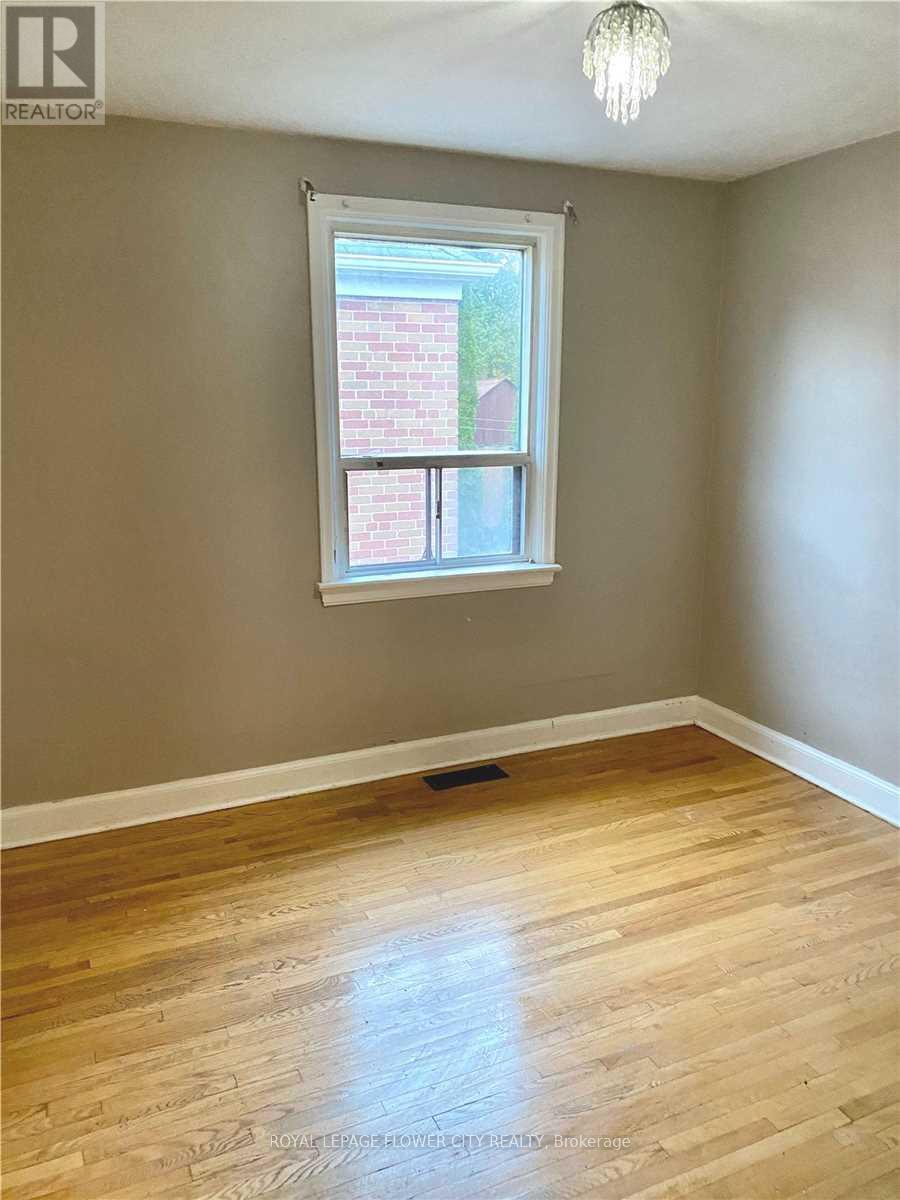 52 Claremore Avenue, Toronto, Ontario  M1N 3R9 - Photo 7 - E12883350